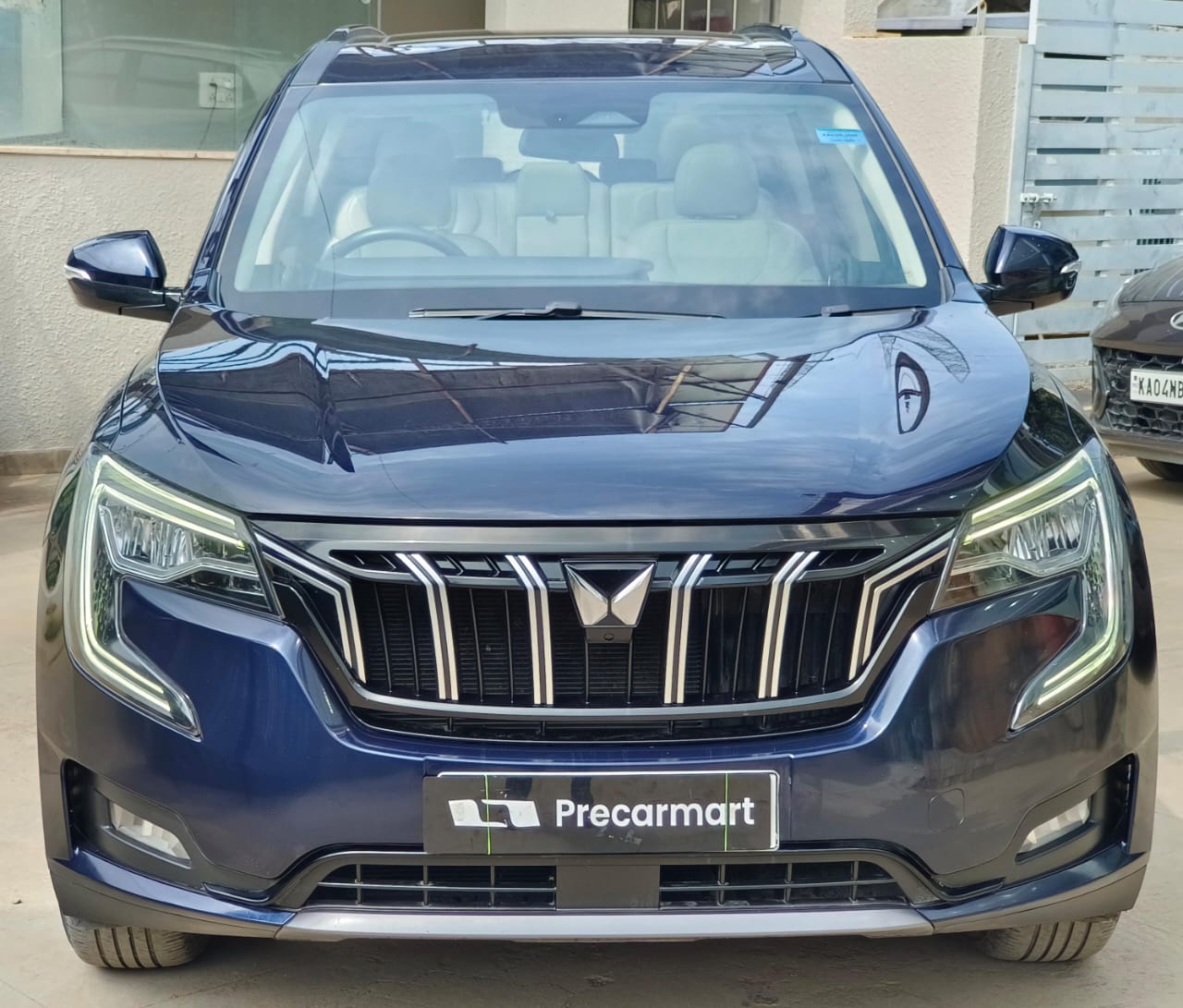 Precarmart - Buy Used - XUV700 AX7 PET AT 7 SEATER-2022 (REGD)
