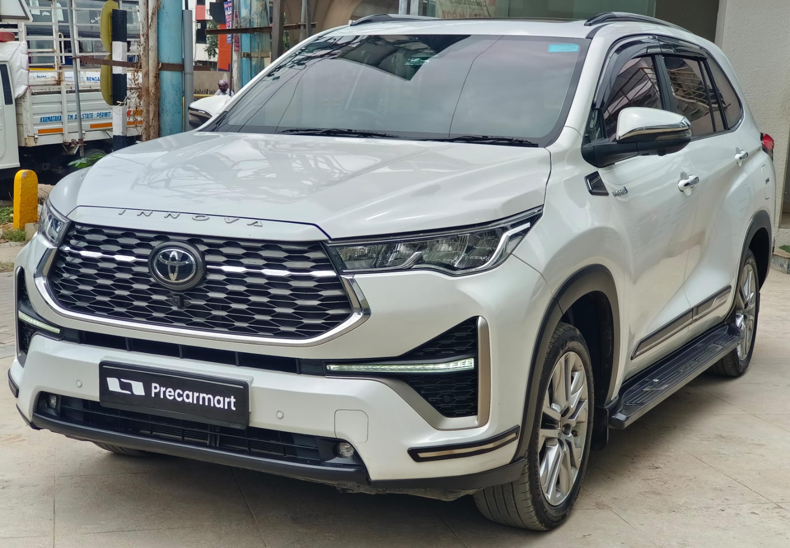 Precarmart - Buy Used - INNOVA HYCROSS HYBRID ZX OPT (7S)