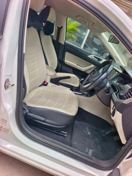 VIRTUS HIGHLINE 1.0 TSI MT