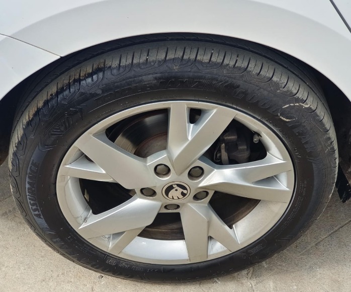 Octavia Style 2.0 TSI AT