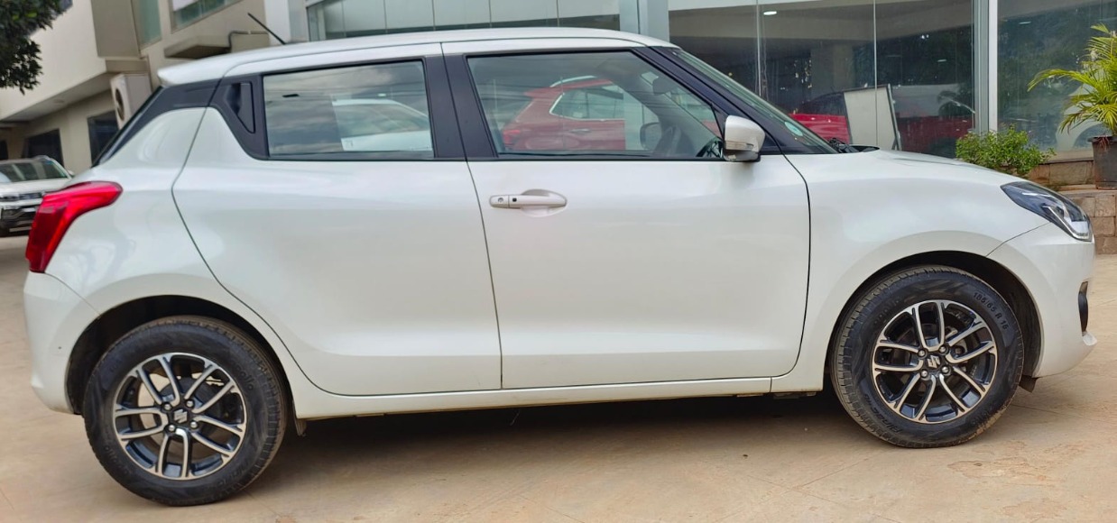 Precarmart - Buy Used -SWIFT ZXI PLUS AMT