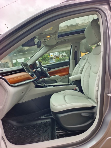 JEEP COMPASS LIMITED (O) AT
