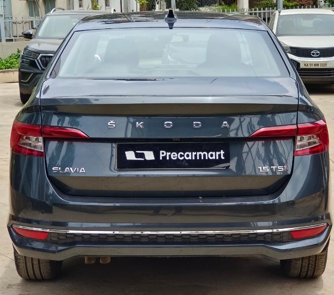 Precarmart - Buy Used -SLAVIA STYLE 1.5 TSI AT